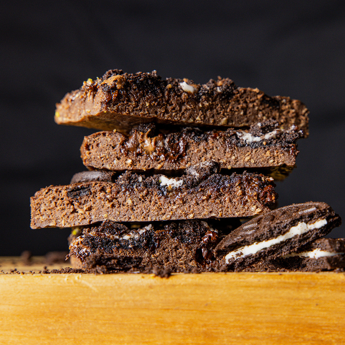 Cookies & Cream Protein Brownie